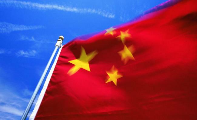 广受赞誉的男生能让女孩闹他,是不是喜欢女孩?-解答所有疑问的终极平台